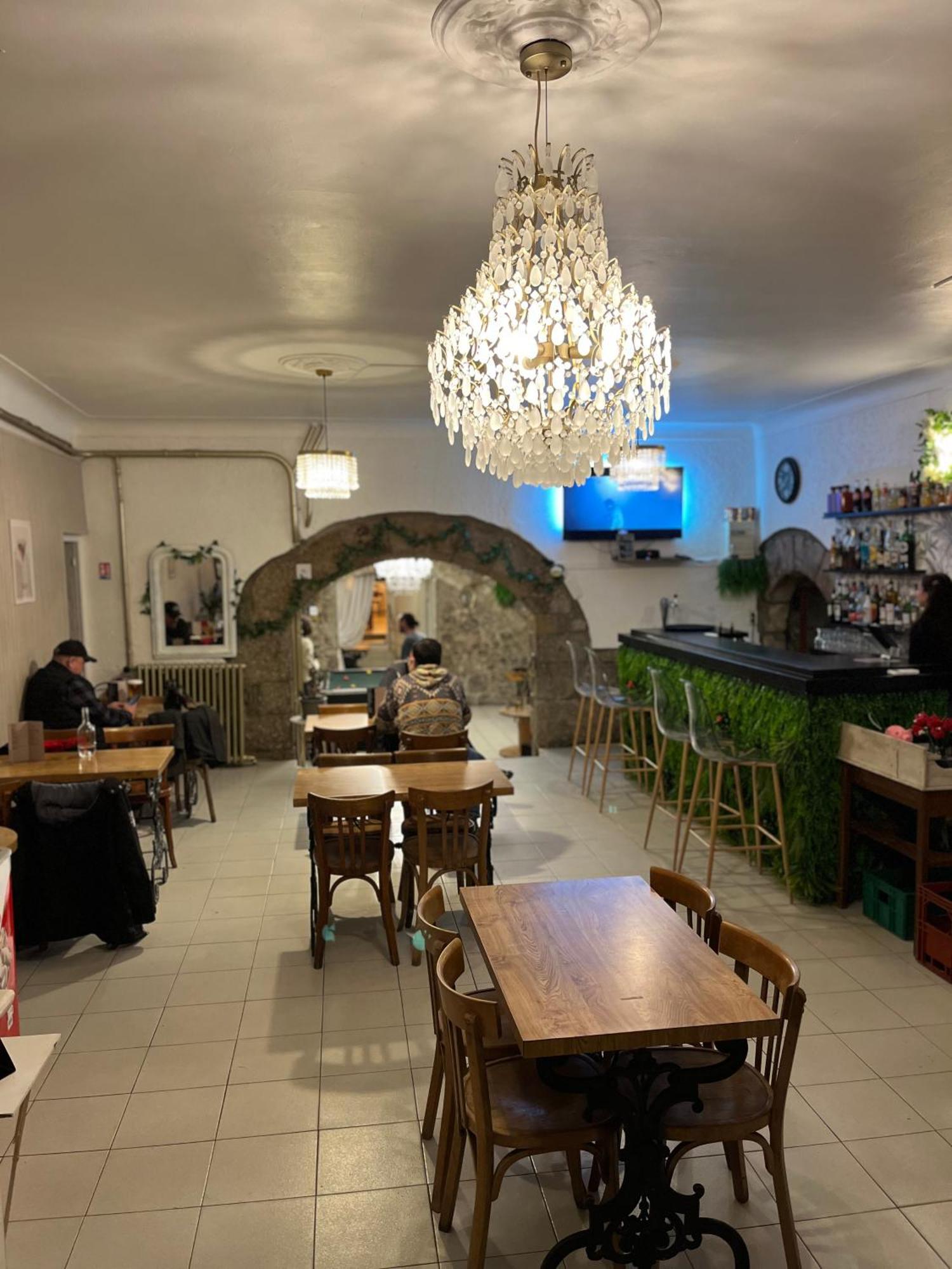 Cafe Du Commerce Genolhac Eksteriør bilde